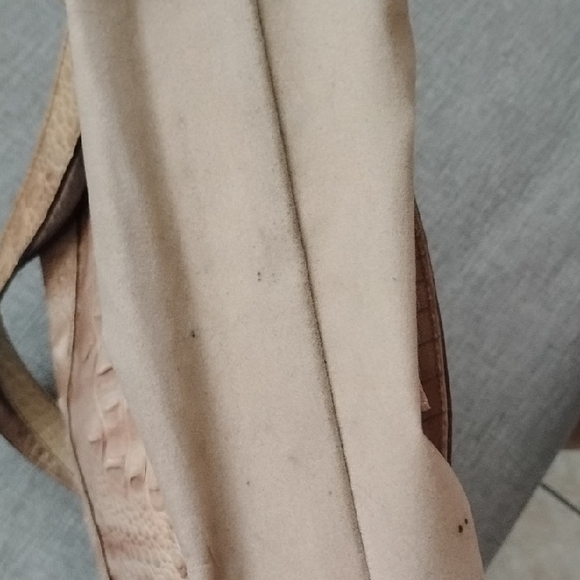 Brahmin Tan Embossed Leather Shoulder Bag - Picture 14 of 14